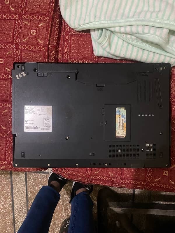 Fujitsu  laptop made in Japan 3