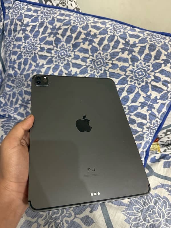 iPad Pro 2020 11” cellular 6