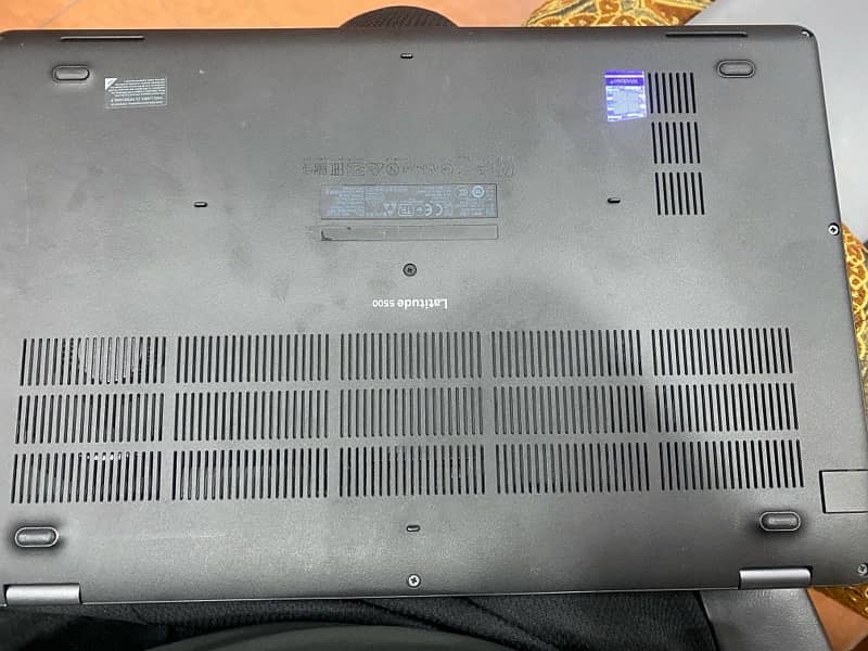 Dell Latitude 5500 1