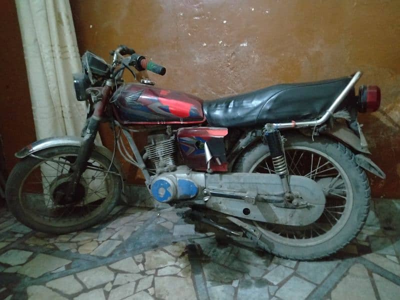 Honda CG 125 Model 2009 3