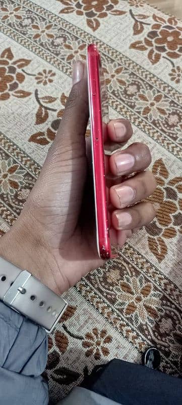 iPhone 7 /256gb red colour non pta 6