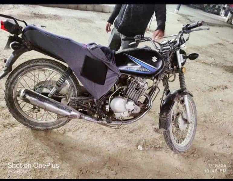 Suzuki GS 150 Bike for sell urgent full geniun 4