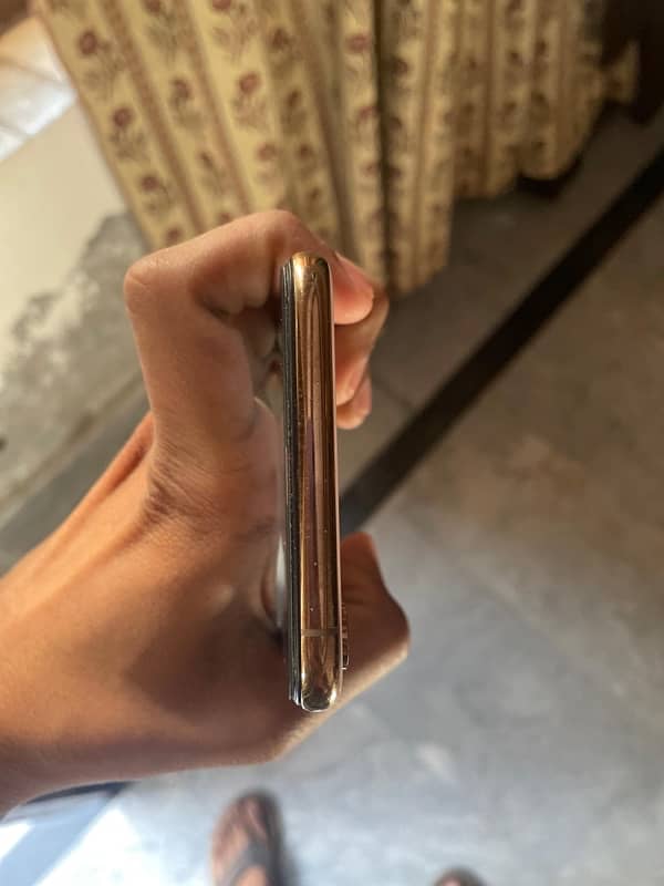 iphone XS MAX Factory unlock 64 gb 3