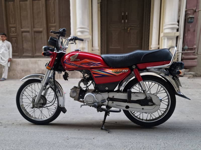 Honda CD 70 2020 8