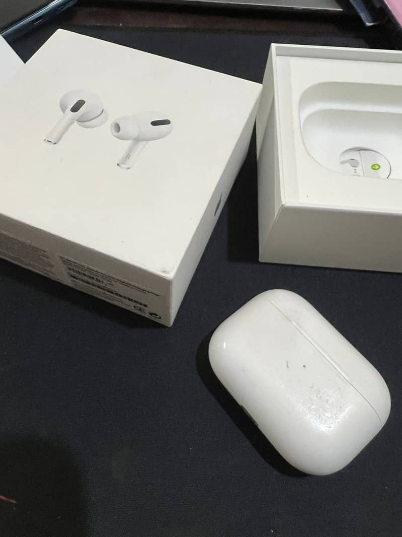 Apple Original AirPods Pro Case Only 4