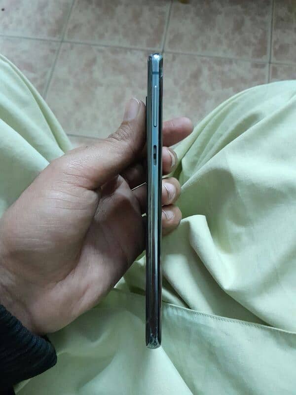 Samsung Galaxy S10 ( Non PTA ) 2