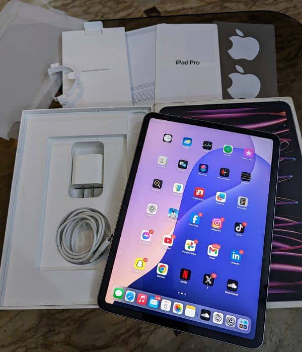 iPad Pro M2 128gb Complete Box 1