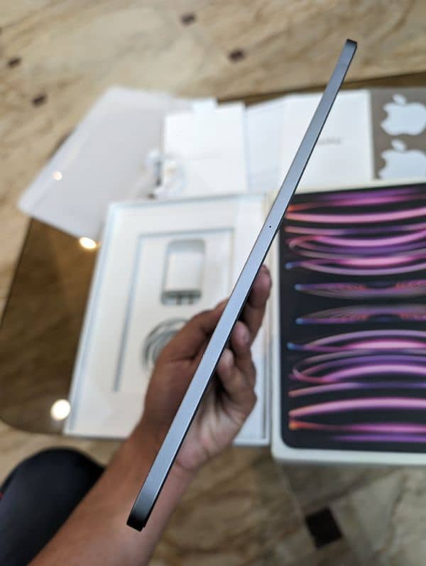 iPad Pro M2 128gb Complete Box 3