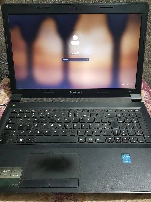 Lenovo core i3 4th gen 15.6 full size laptop 4