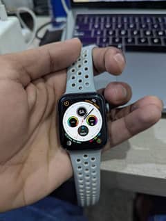 Apple watch series 4