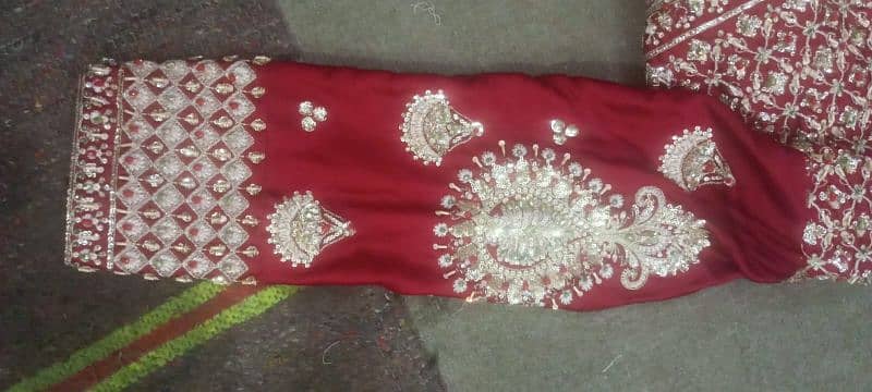 Bridal lehenga Barat 9