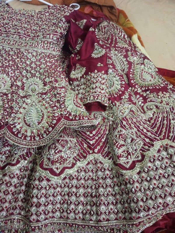 Bridal lehenga Barat 15