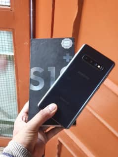 SAMSUNG S10 PLUS