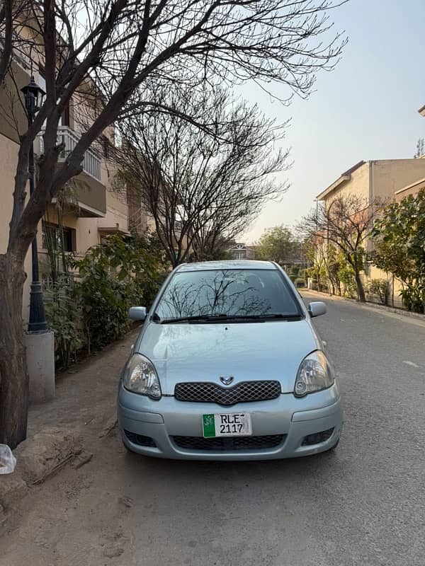 Toyota Vitz 2004 4