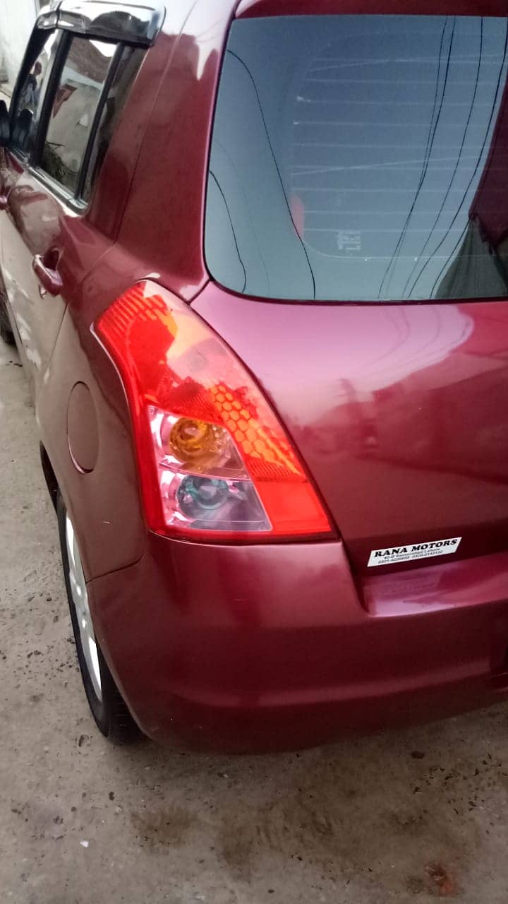 Suzuki Swift 2011 3