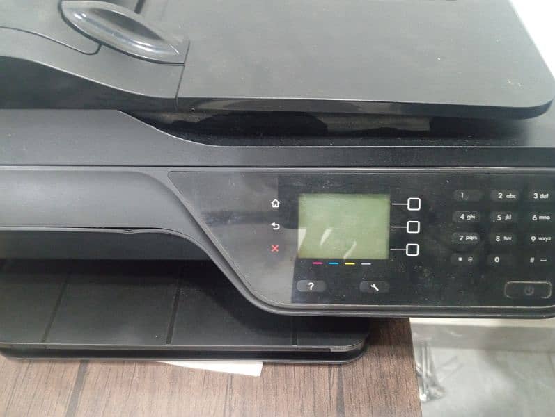 HP officejet 4610 colour printer 10/10 condition 0