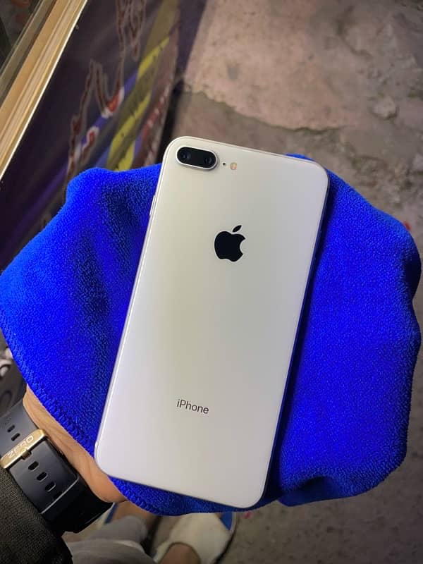 iPhone 8 Plus in 10/10 Condition - PTA Approved 2