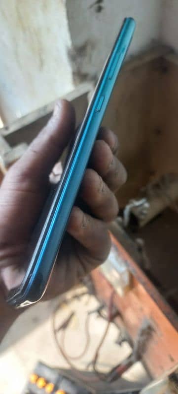 Infinix Hot for sale 4 64 box and techno original charger 5