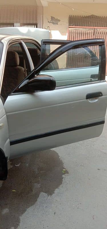 Suzuki Baleno 2004 9