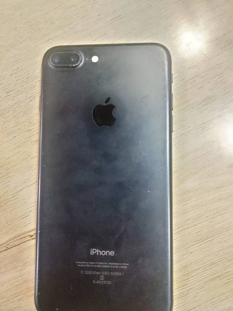 Apple iPhone 7 Plus 2