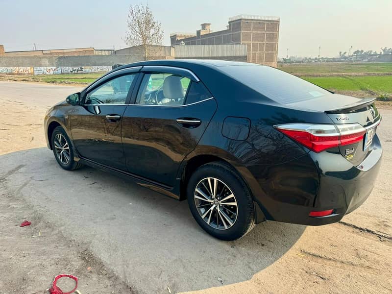 Toyota Corolla Grande 1.8 2018 4