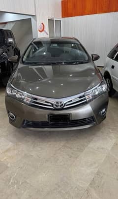 toyota corolla altis 1.8 sunroof Top of the line