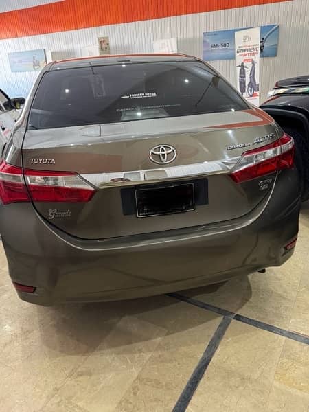 toyota corolla altis 1.8 sunroof Top of the line 7