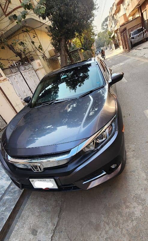 Honda Civic 2019 5