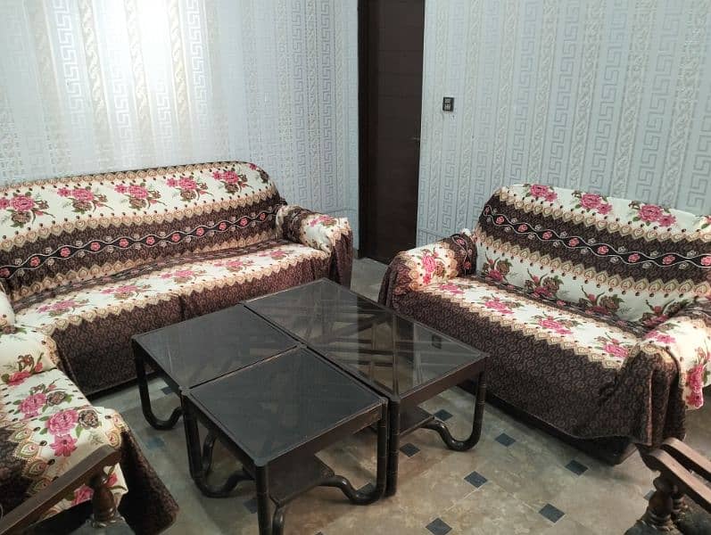 sofa set and tabel 5