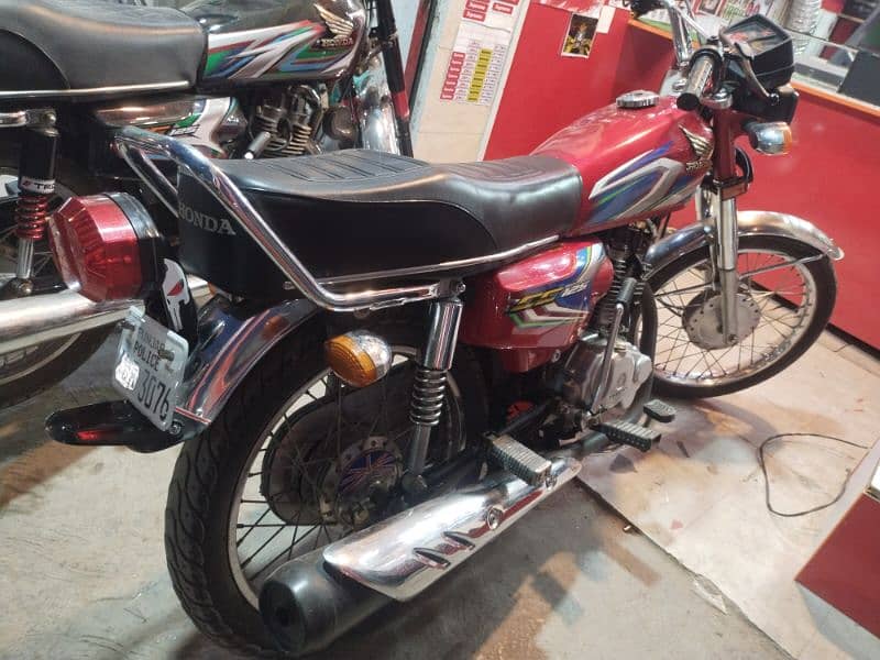 Honda CG125 3