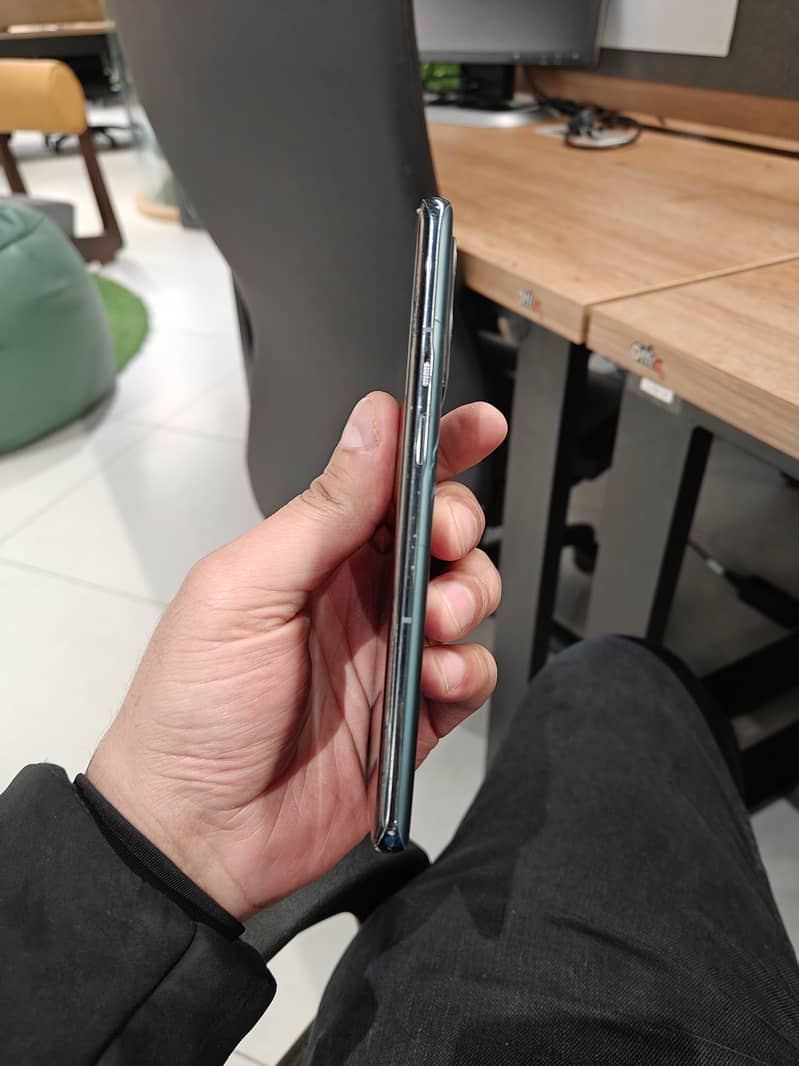 One Plus 9 Pro 1