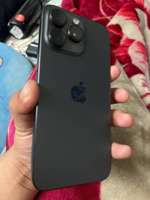 iPhone 15 pro max 9