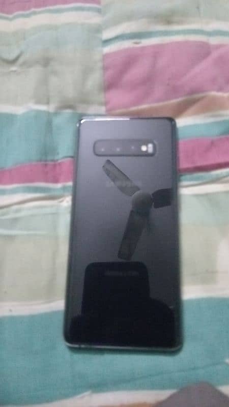 Samsung galaxy s10 plus mint condition 4