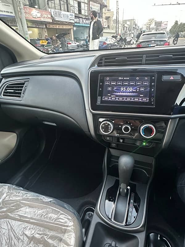 Honda City 1.2 CVT 2025 6