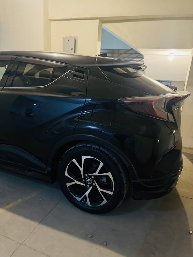 Toyota C-HR 2018 Gled Modellista 3