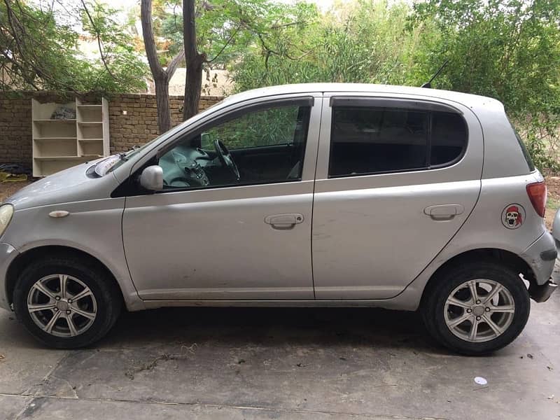 Toyota Vitz 2003 2