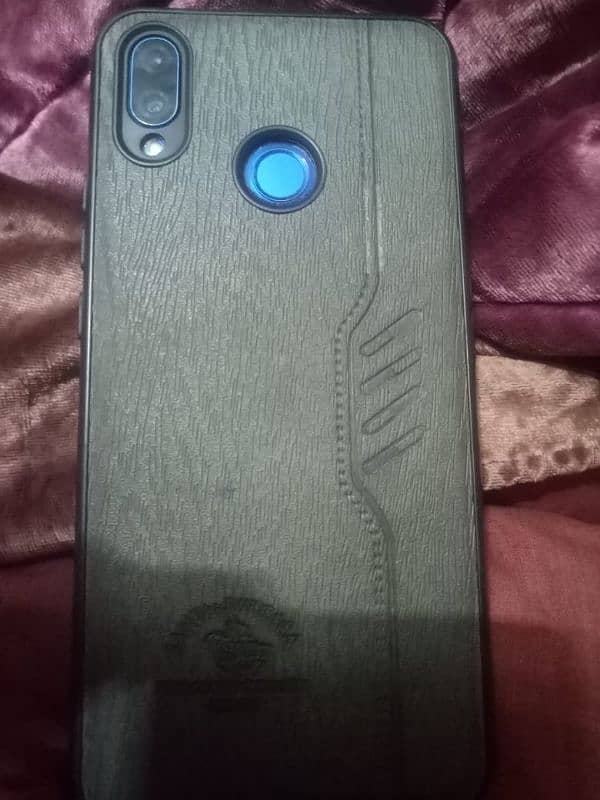 Huawei Nova 3i look like brand new 1