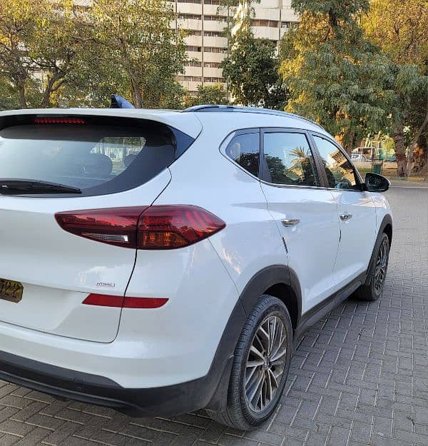 Hyundai Tucson 2022 6