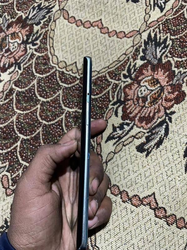 oneplus 8 pro back and front broken penal lines 1