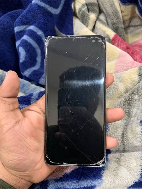 Samsung S 10 plus 4/128 Non pta 5