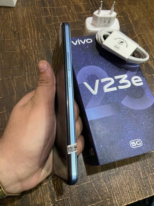 Vivo V23e 5G 8+4/256 1