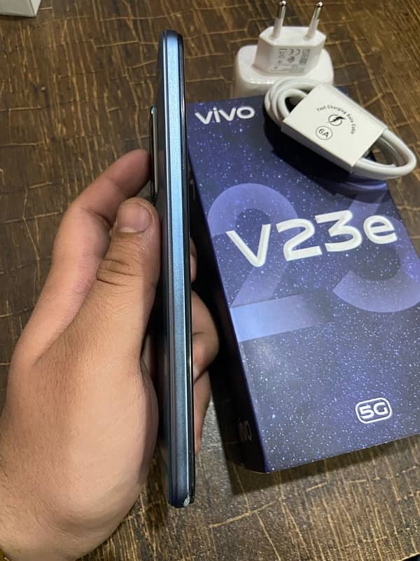 Vivo V23e 5G 8+4/256 2