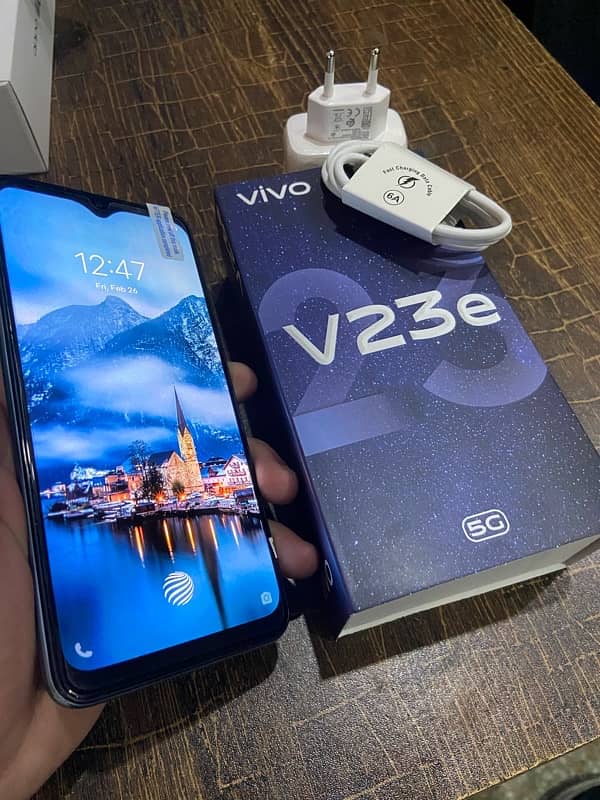 Vivo V23e 5G 8+4/256 3