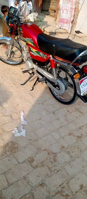 united bike letter katta hua new condition hi 5