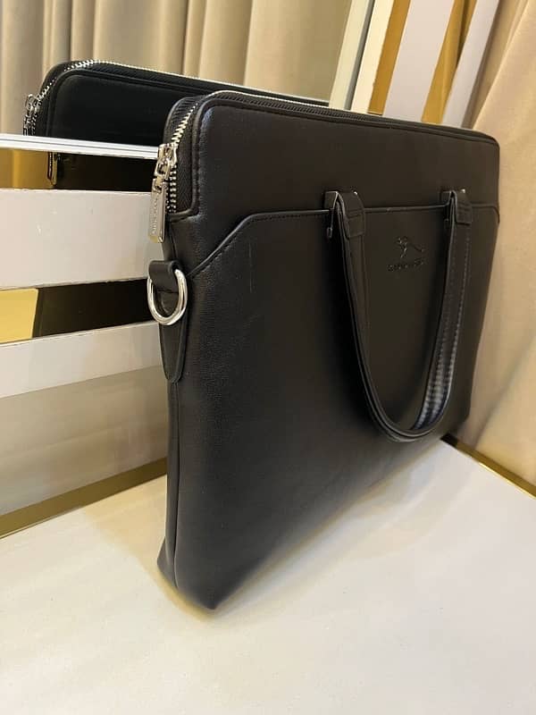 Sleek laptop Bags (Leather) 5