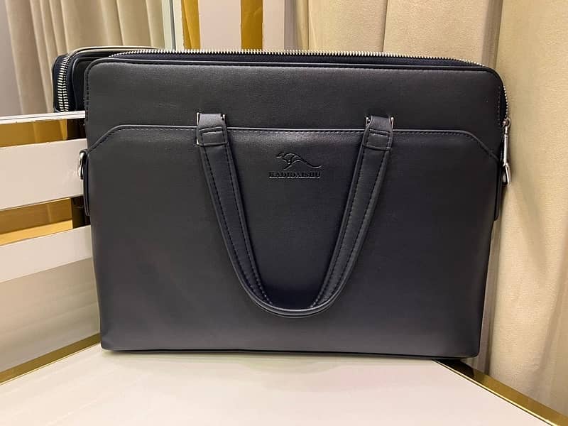 Sleek laptop Bags (Leather) 7