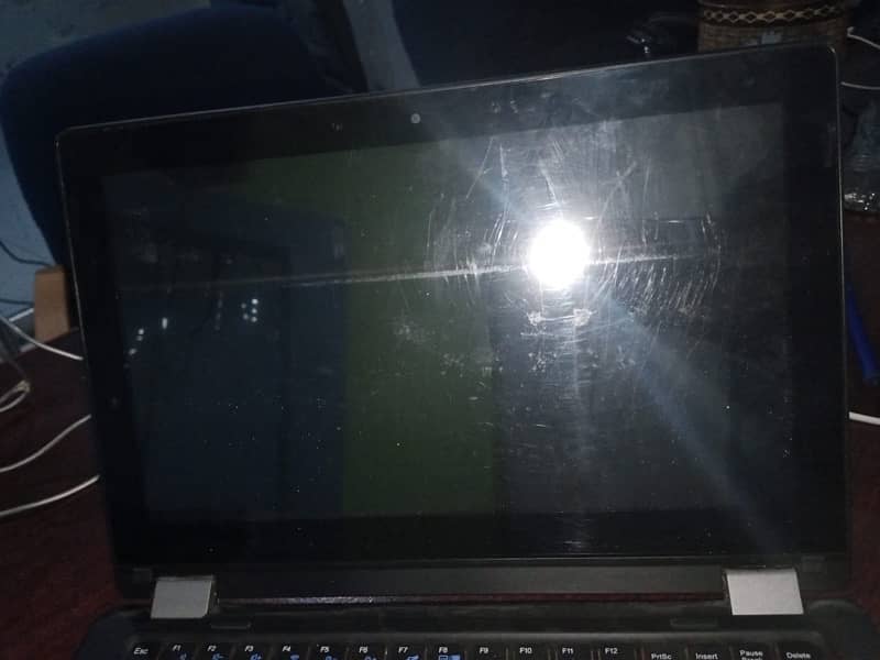 Haier Y11c laptop in working condition 1