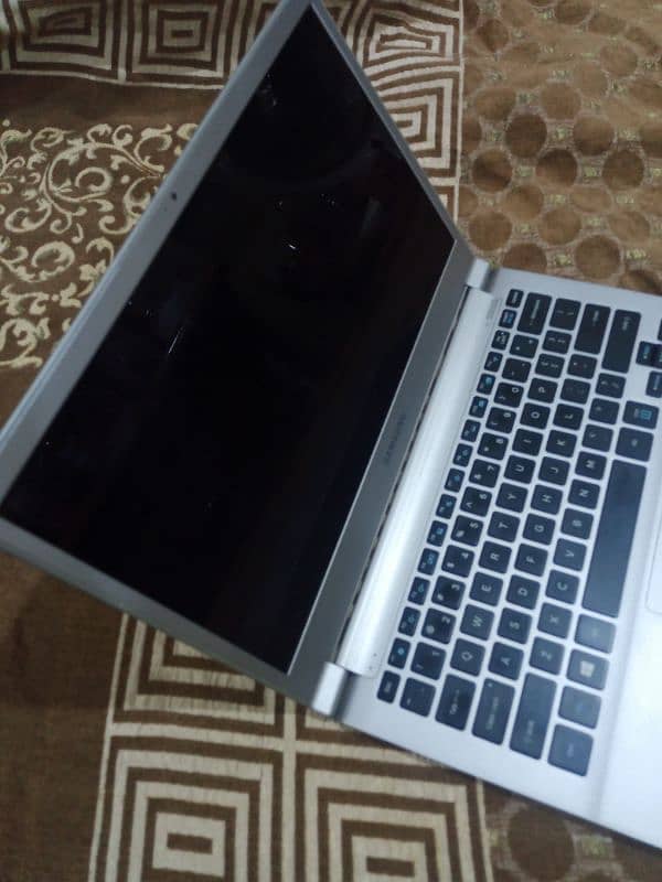 Laptop 8gb Ram 512gb SSD 1