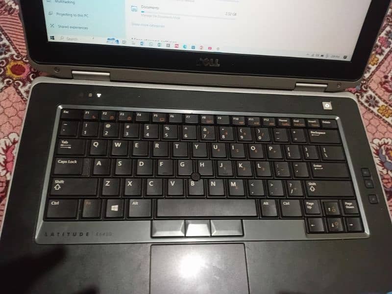 Selling my laptop dell latitude e6430 intel core i7 3rd generation 2