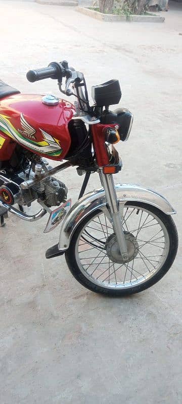 Honda Bike Cd70 22/23 Model 3